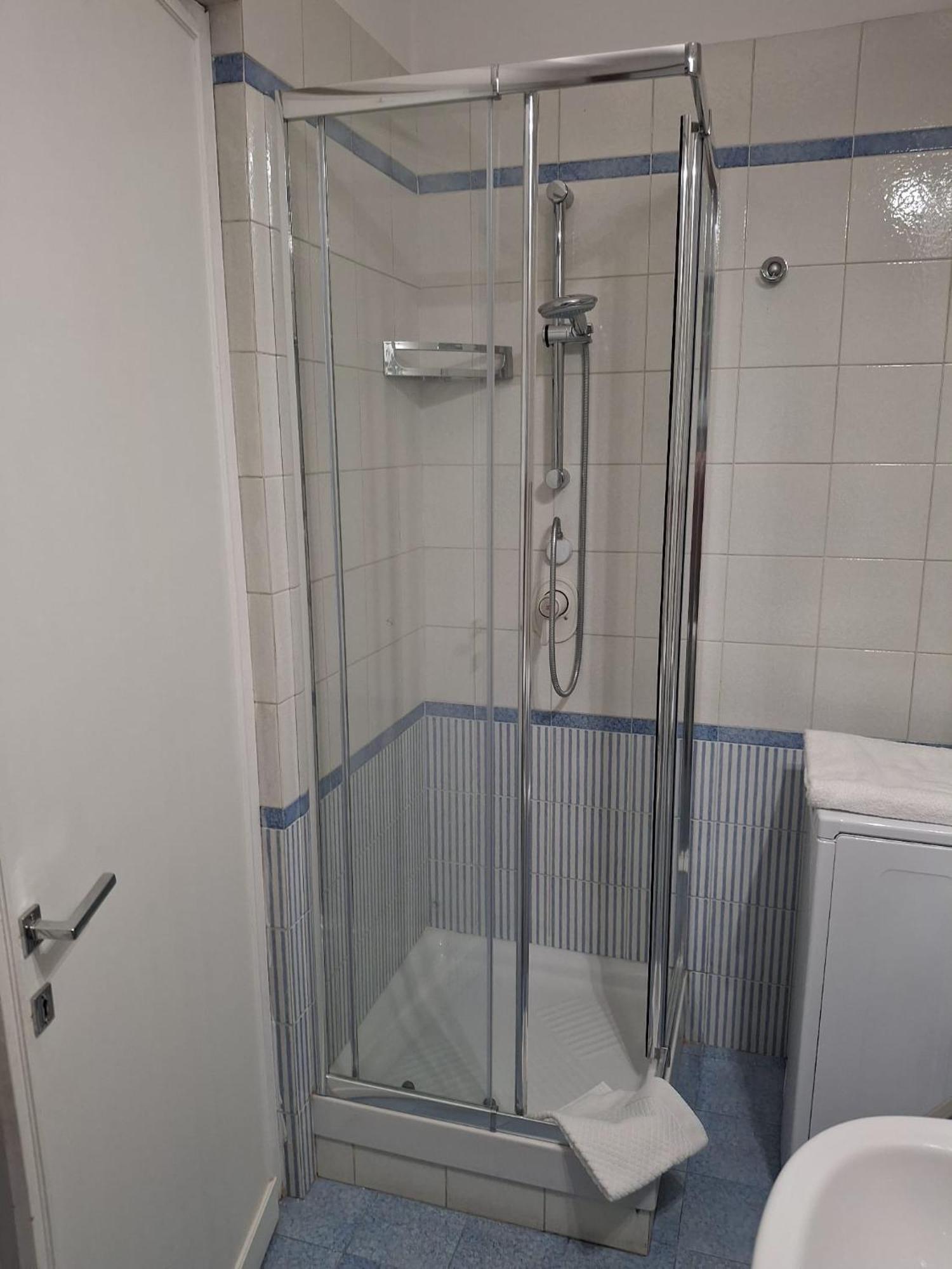 Fleming Hill Apartments - Free Private Parking & Garden Рим Экстерьер фото